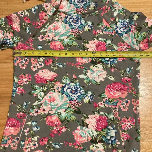 Ampersand Ave Doublehood in Floral Frenzy Size Small NWOT - Picture 8 of 9